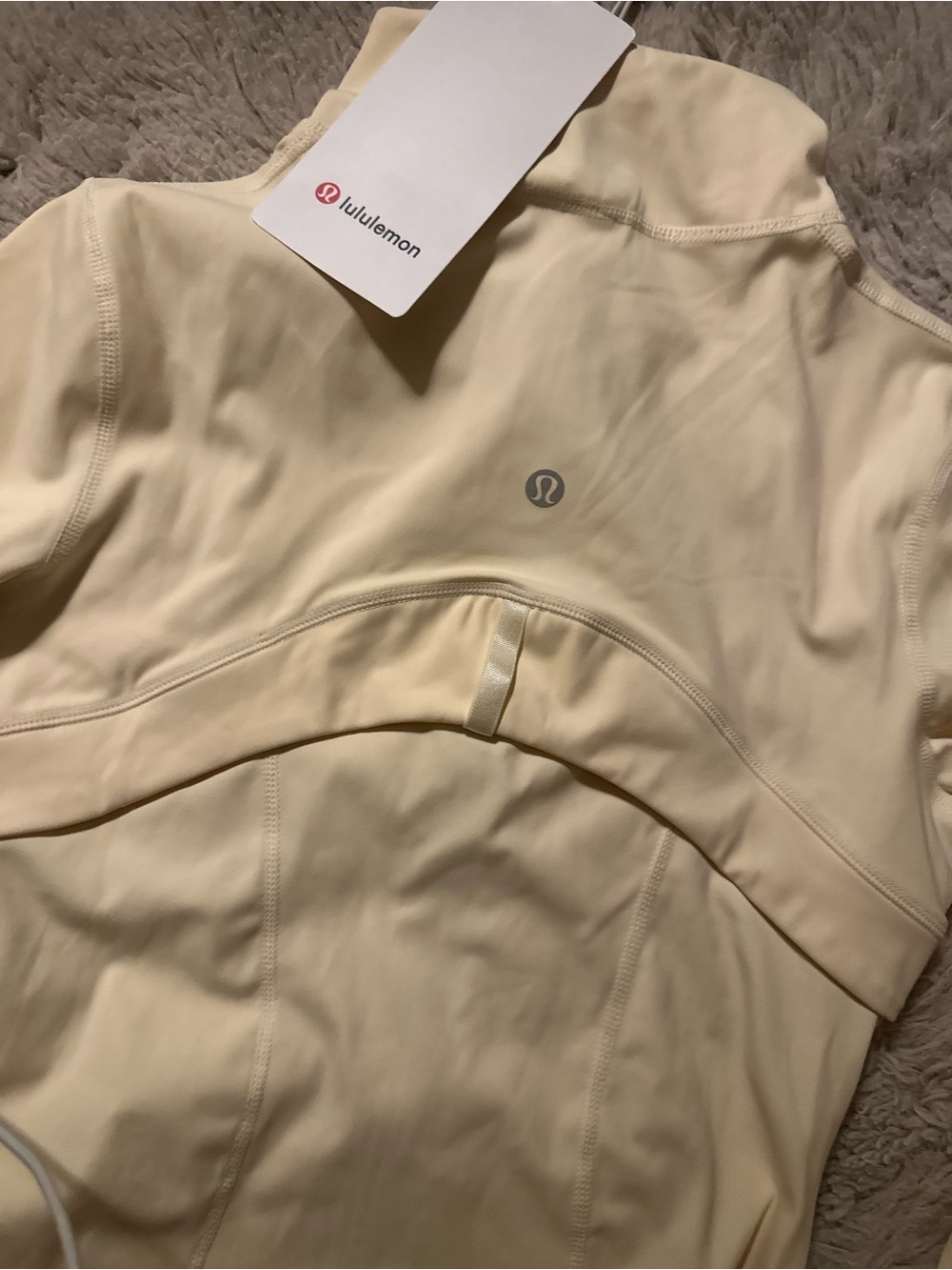 Lululemon Buttercream Set - Picture 4 of 4